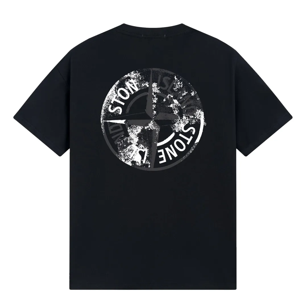 W685#P110💰 2025🆕 Stone lsland/Stone Island personalized compass printed short-sleeved T-shirt ⚠️[Original creation with high control of details] -Made of 260g combed cotton double yarn, soft and comfortable to the touch, sweat-absorbent and breathable. -Simple basic and versatile style, original single quality, the first choice for couples. -Made in a large factory, four needles and five threads on the shoulder, neat alignment, high quality workmanship. -Same style for men and women. Very versatile, one piece for everyone, details are clearly visible. Color: Black White Size: M L